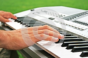 Keyboards player