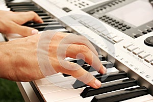 Keyboards player