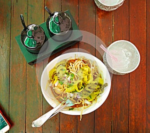 Khao Soi, Curried Noodle Soup with Chicken