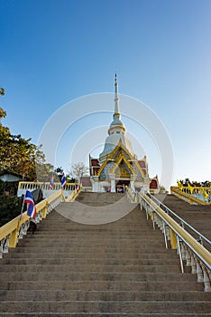 Khao Takiab, Monkey Mountain, Temple