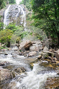 Khlong Nam Lai Waterfall