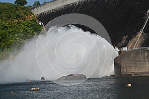 Khun Dan Prakarn Chon Dam drain more water from spillway