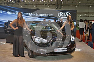 KIA Quoris car model presentation