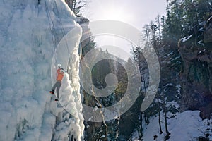 Kicking with crampons into the ice