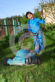 Kid lawn mower