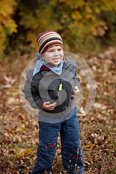 Kid outdoor in autumn