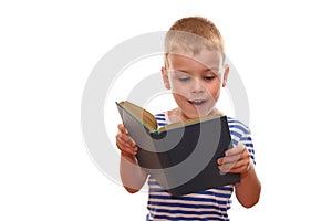 Kid read book