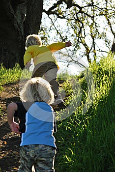 Kid's need to play outdoors more!