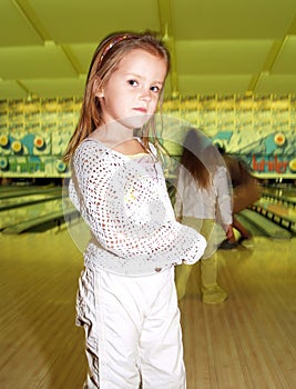 Kids in bowling
