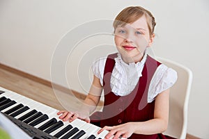 Kids in musical school