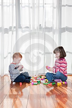 Kids playing with blocks