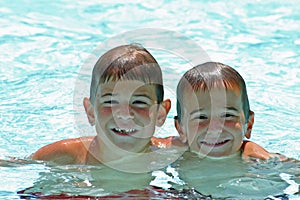 En piscina 