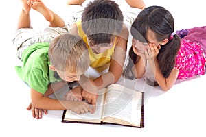 Kids reading a book