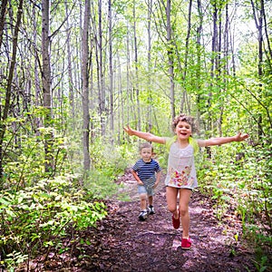 Kids running