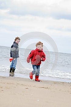 Kids at winter beach