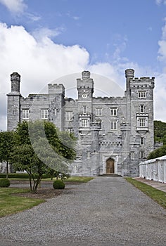 Killeen Castle