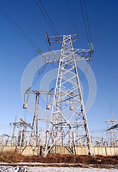 330 kilovolt electrical power transmission pylon