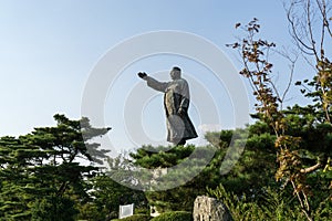 Kim gu Statue