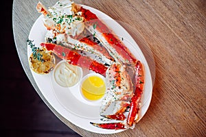 King Crab Cluster with sauces