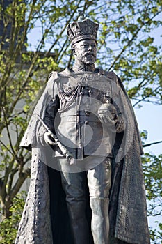 King Edward VII statue, Reading, Berkshire photo