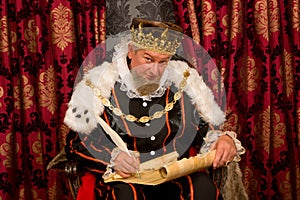 King signing new law