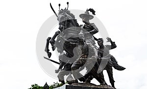 King of Thonburi statue