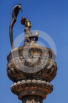 King yoganarendra mallas statue photo