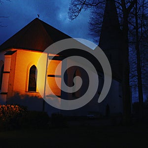 Kirche in der Nacht