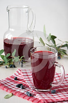 Kissel of honeysuckle berries