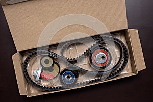Kit of timing belt with rollers