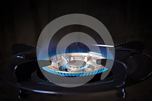 Kitchen Gas Stove with LPG energy flame