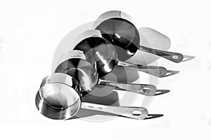 Kitchenware-measuring cups