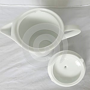 Kitchenware whiteware tableware ceramic porcelain plates bowls saucer cups jugs mugs