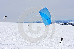 Kite skier