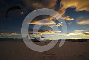 Kite in snow deserÃÂµ