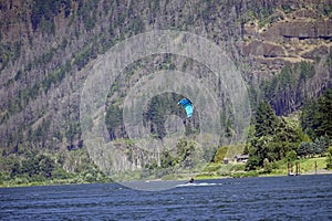 Kite surfing at Clumbia river, Washington