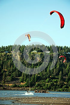 Kite surfing on Columbia River