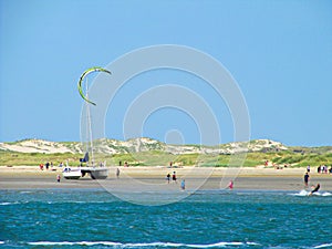Kite-surfing in Holland - Ijssel sea IJsselmeer
