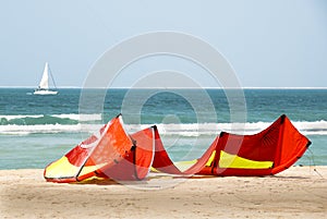 The kites and the sail