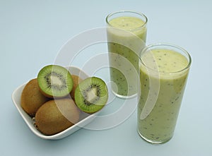 Kiwi milkshake