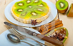 Kiwi  pie tart and spices