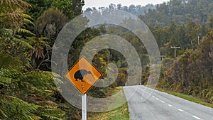 Kiwi road sign on the south island of new zealand