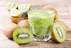 Kiwi smoothie