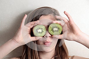 Kiwis young eyes