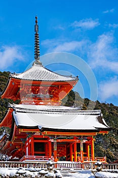 Kiyomizu-dera Temple Nishi Gate (Gate of West), Sanjunoto (Three Story Pagoda) with snow. Kyoto, Japan.