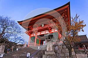 Kiyomizudera temple architecture landmar