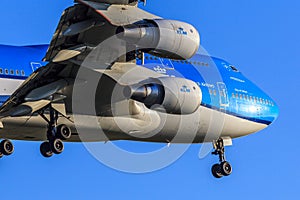 KLM Boeing 747-400 with engines