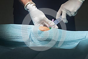 Knee surgery anaesthetic injection