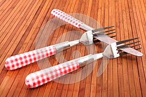 Knife and forks