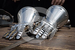 Knight Iron gloves